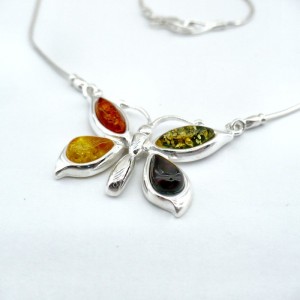 amber necklace 025a
